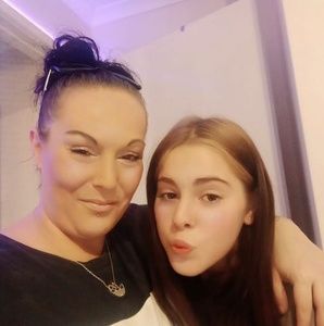 Meet your Posher, Naomi june